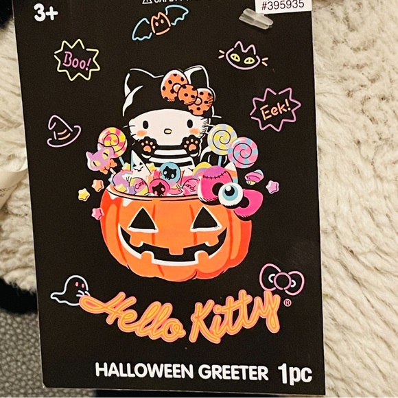 Sanrio Hello Kitty Halloween Cat Burglar Plush Greeter - Picture 5 of 5